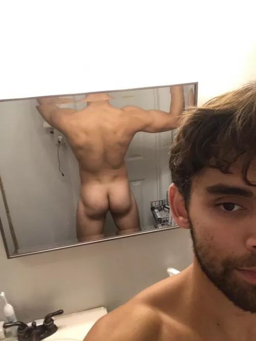 Post - gym flexing 😇