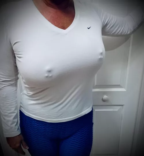 Post workout - getting comfy (F) 60+