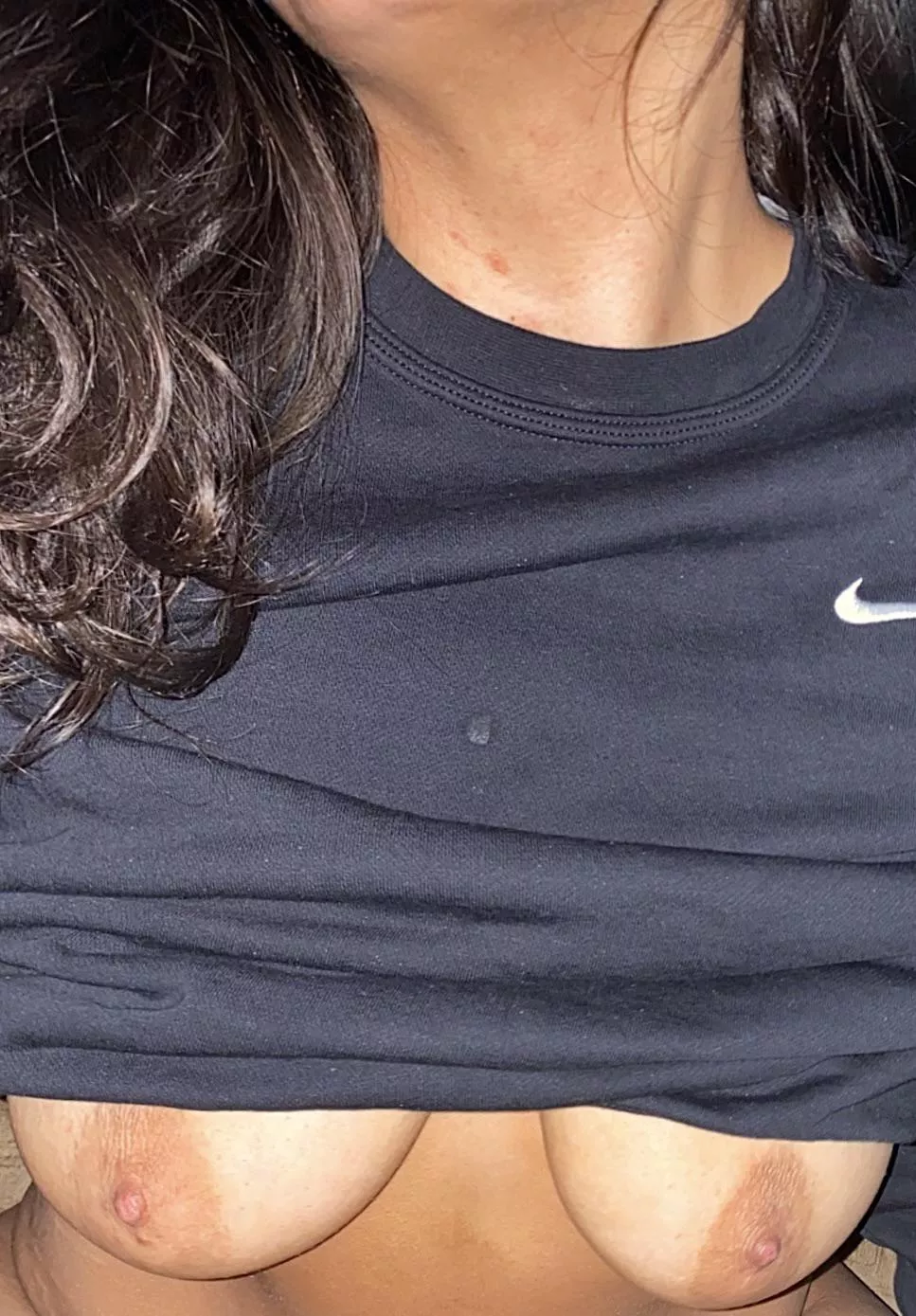 Post-blowjob: tits out and cum on my shirt…I wish every drop went in my mouth 🥺🤤