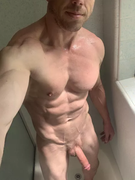 Post-workout shower ๐ฆ