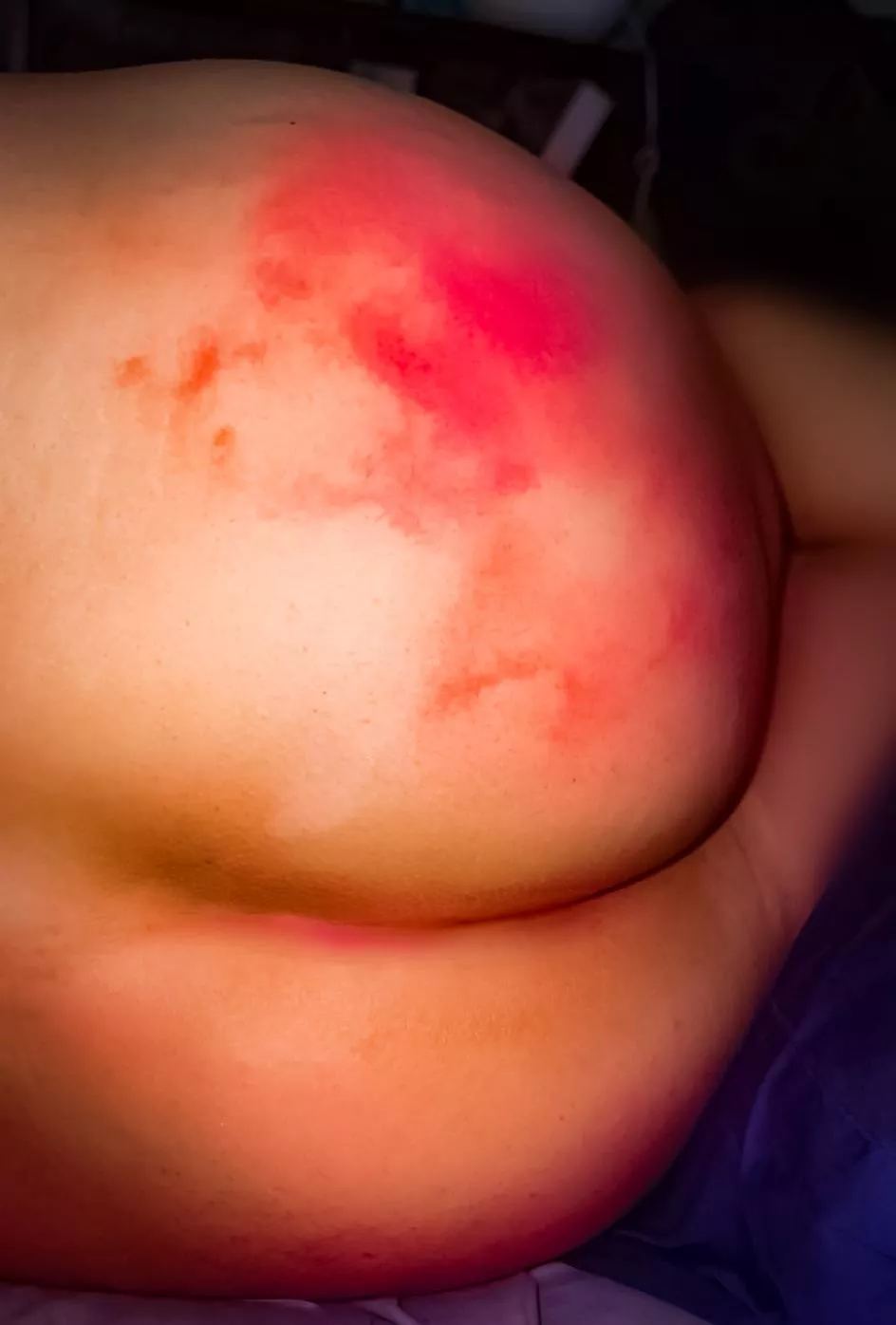 Potato quality pic of bedtime belting from Goddess 😩🥵