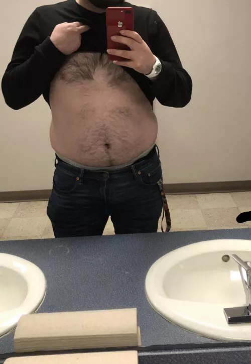 Pretending I’m hot, mirror pic lol