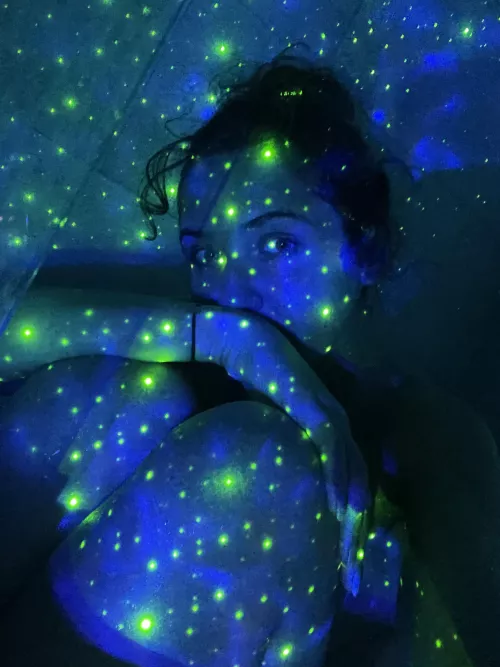 pretending to swim amongst the stars today 🌌