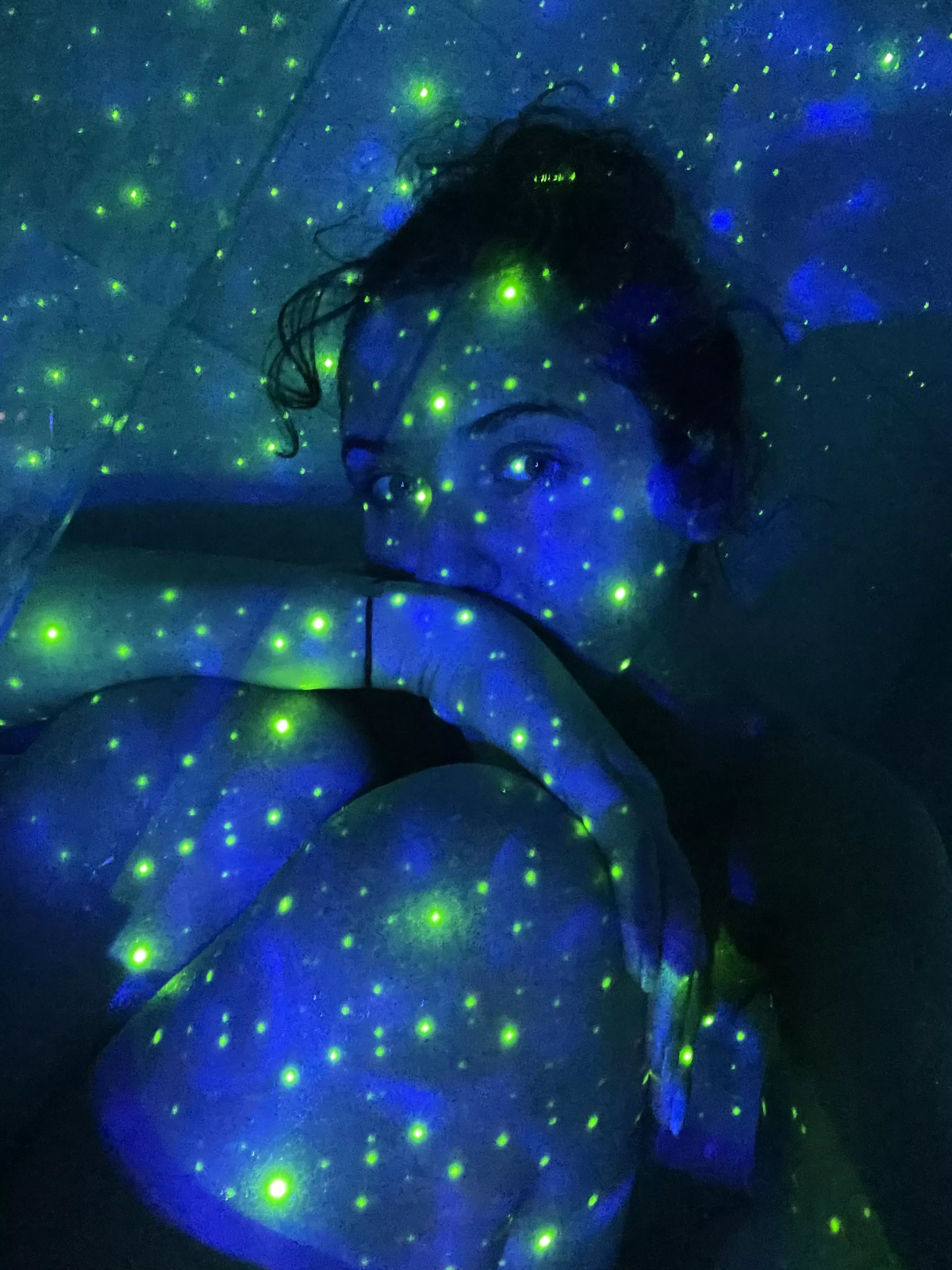 pretending to swim amongst the stars today 🌌