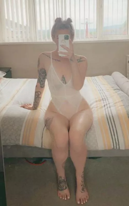 pretty in white?? 😜