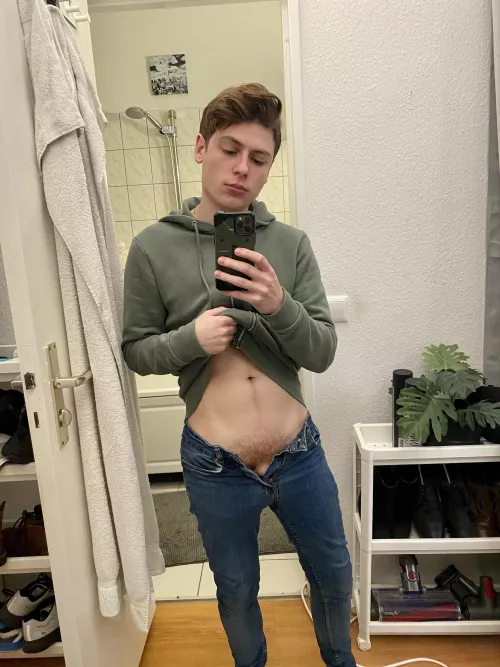 Pretty tight. It wants to get free 😄