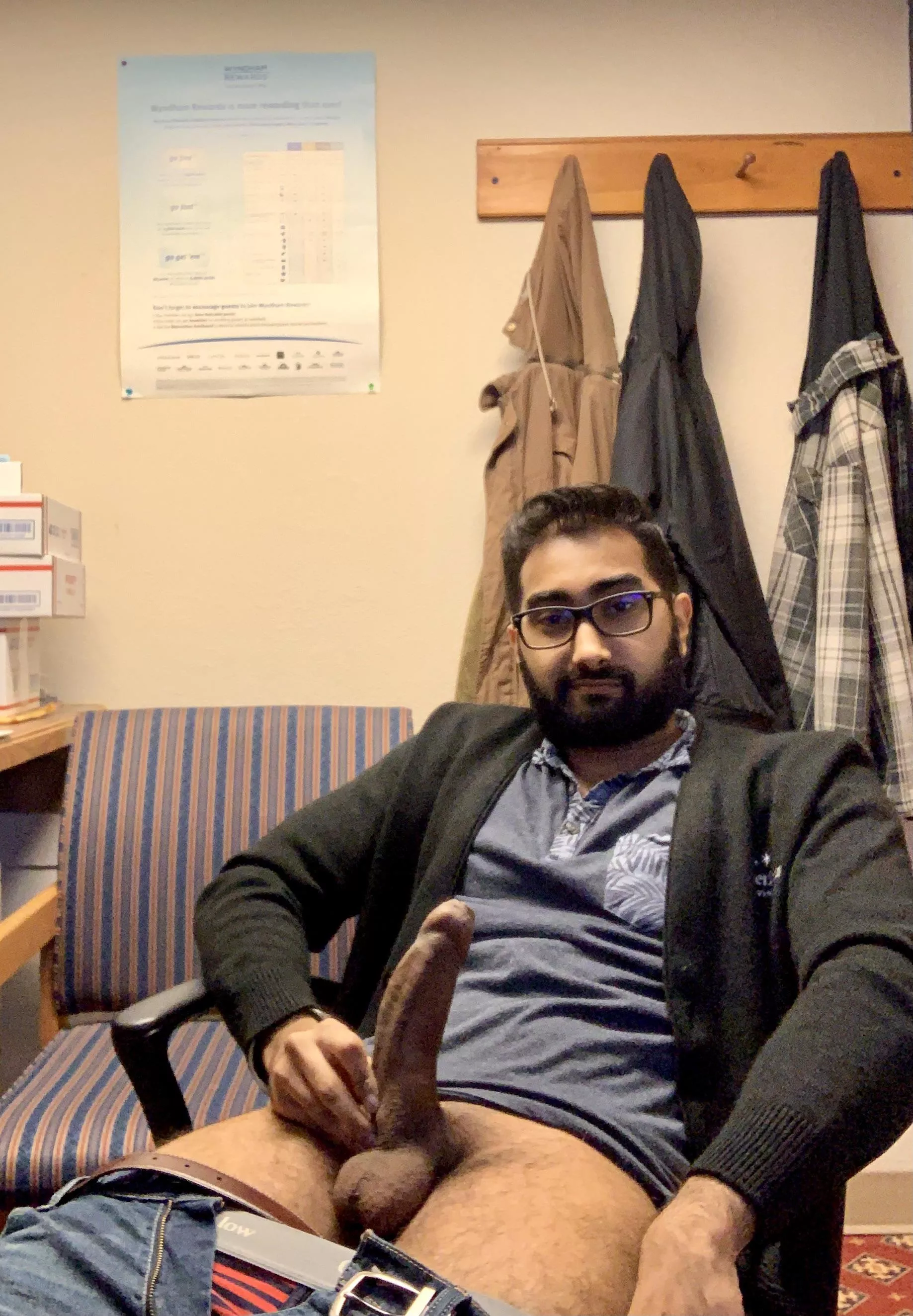 Pretty turned on right now, wanna take advantage?😳