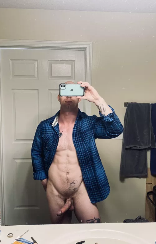 Preview of me getting ready, is blue my color?