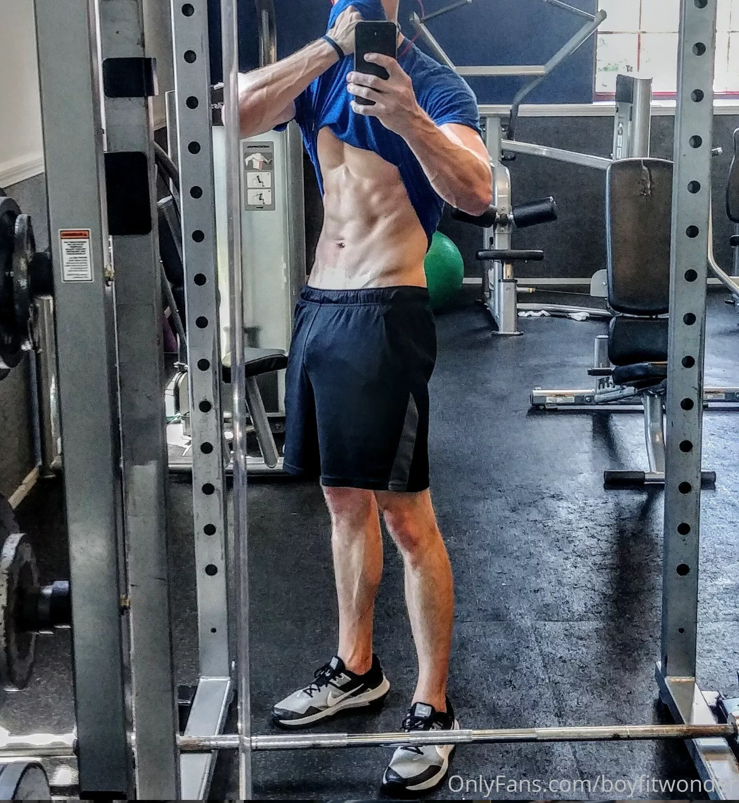 Private gym time is the best time @boyfitwonder Private gym time is the best time @boyfitwonder