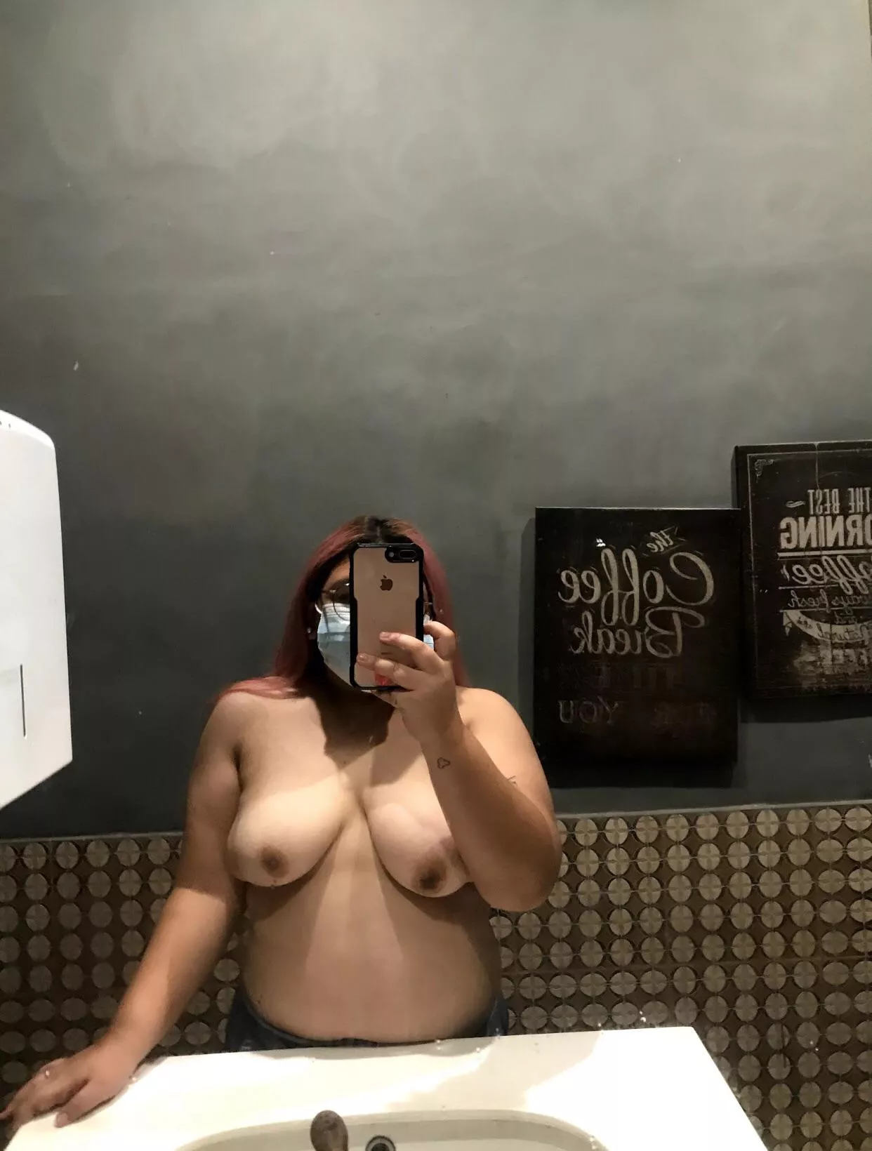 Public (f)