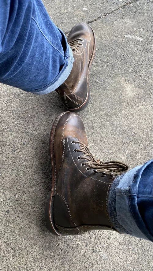 Purchased these imported Danners in 2014 for the occasional brown boot day. Had bad reviews. I thought they’d last a year, maybe two. Not the best leather, but holds up well, they’re more comfortable than they look and never caused pain. Definitely w
