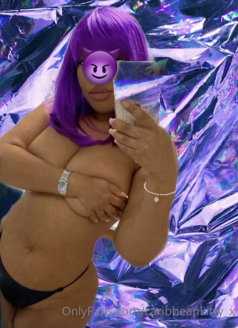 PURPLE HAZE, ALL IN MY BRAIN 💜👅 WHO WANTS TO FUCK ME IN MY NEW WIG? LINK IN COMMENTS 😈