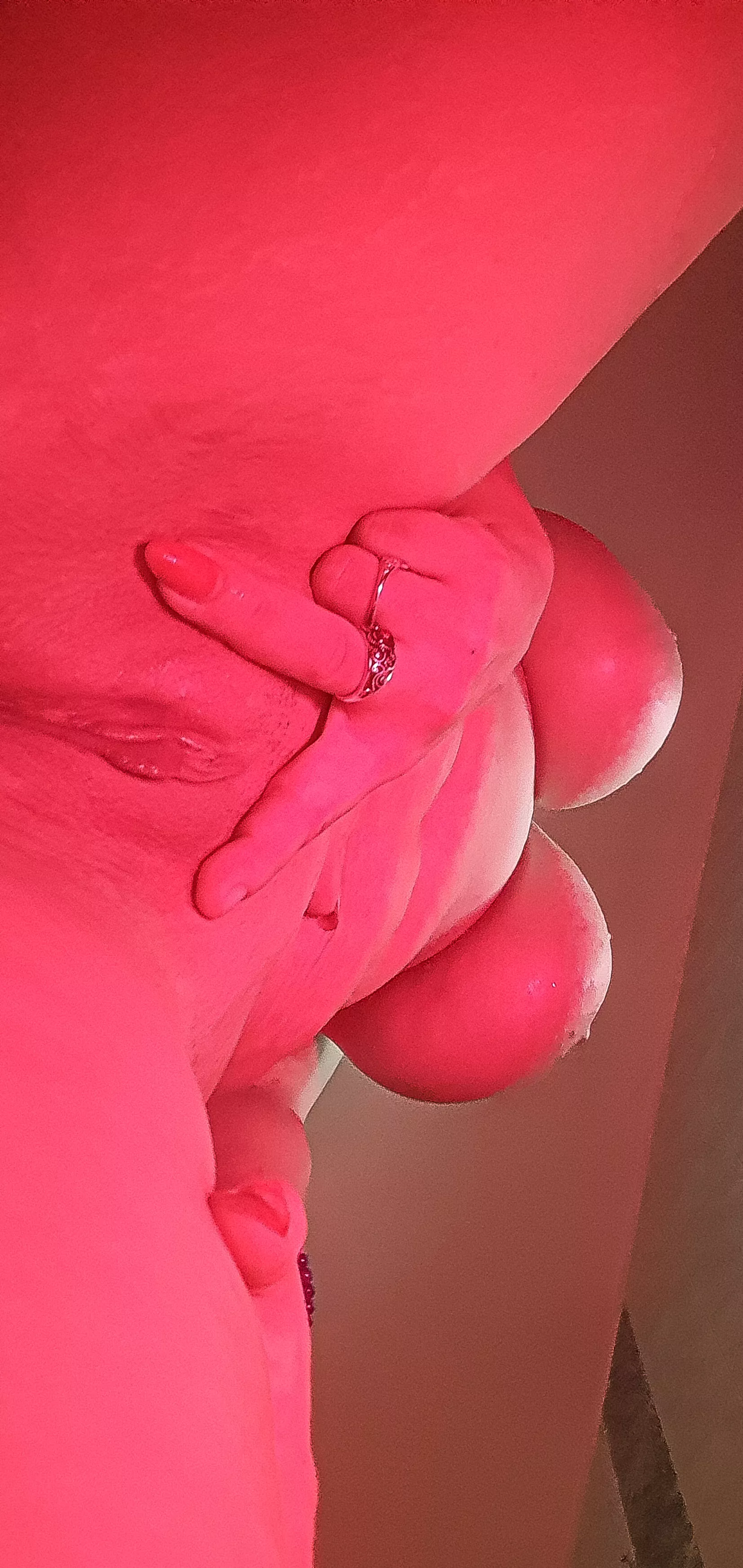 Pussy right after a bath. kisses