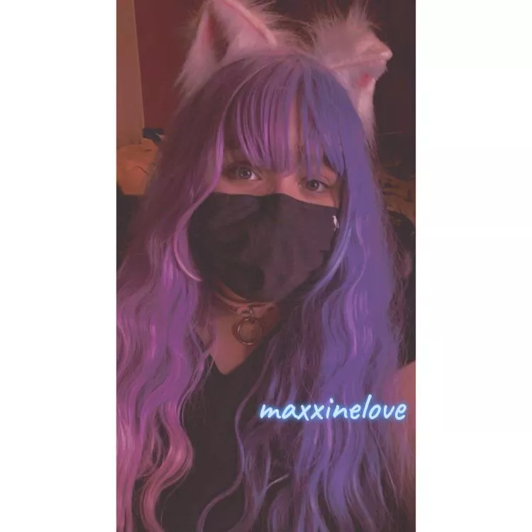 Put a leash on me and make me yours ~