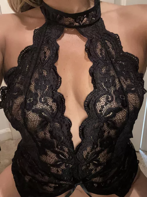 Put it in the middle and shoot (f)