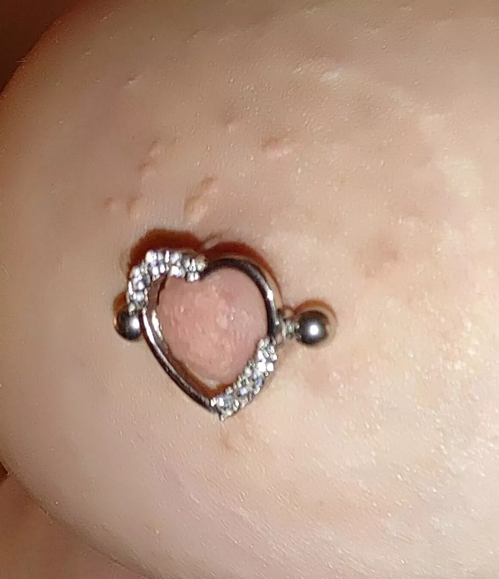 Put me in your mouth.... Or should I suck it my self?? Put me in your mouth.... Or should I suck it my self??