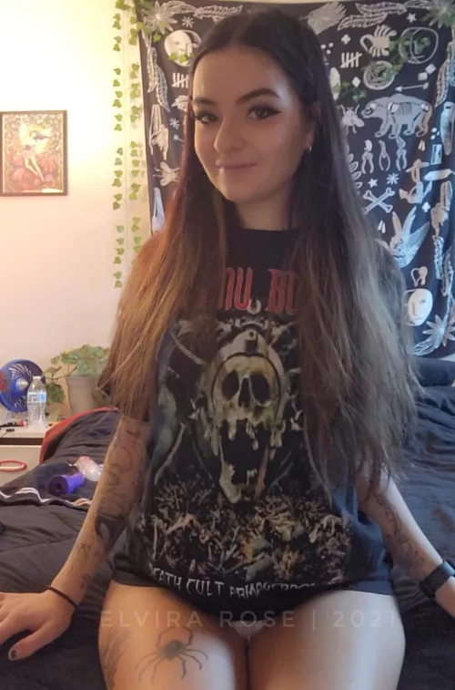 Put your face between my thighs ๐ค