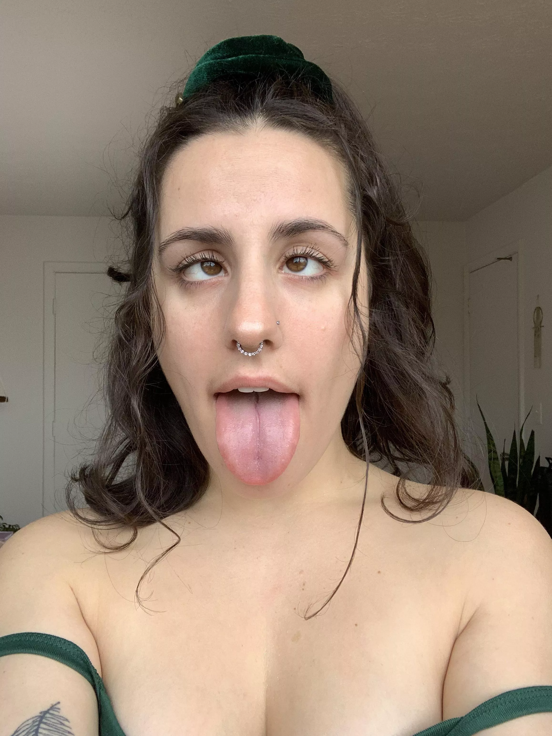 put your morning load riiight here👅