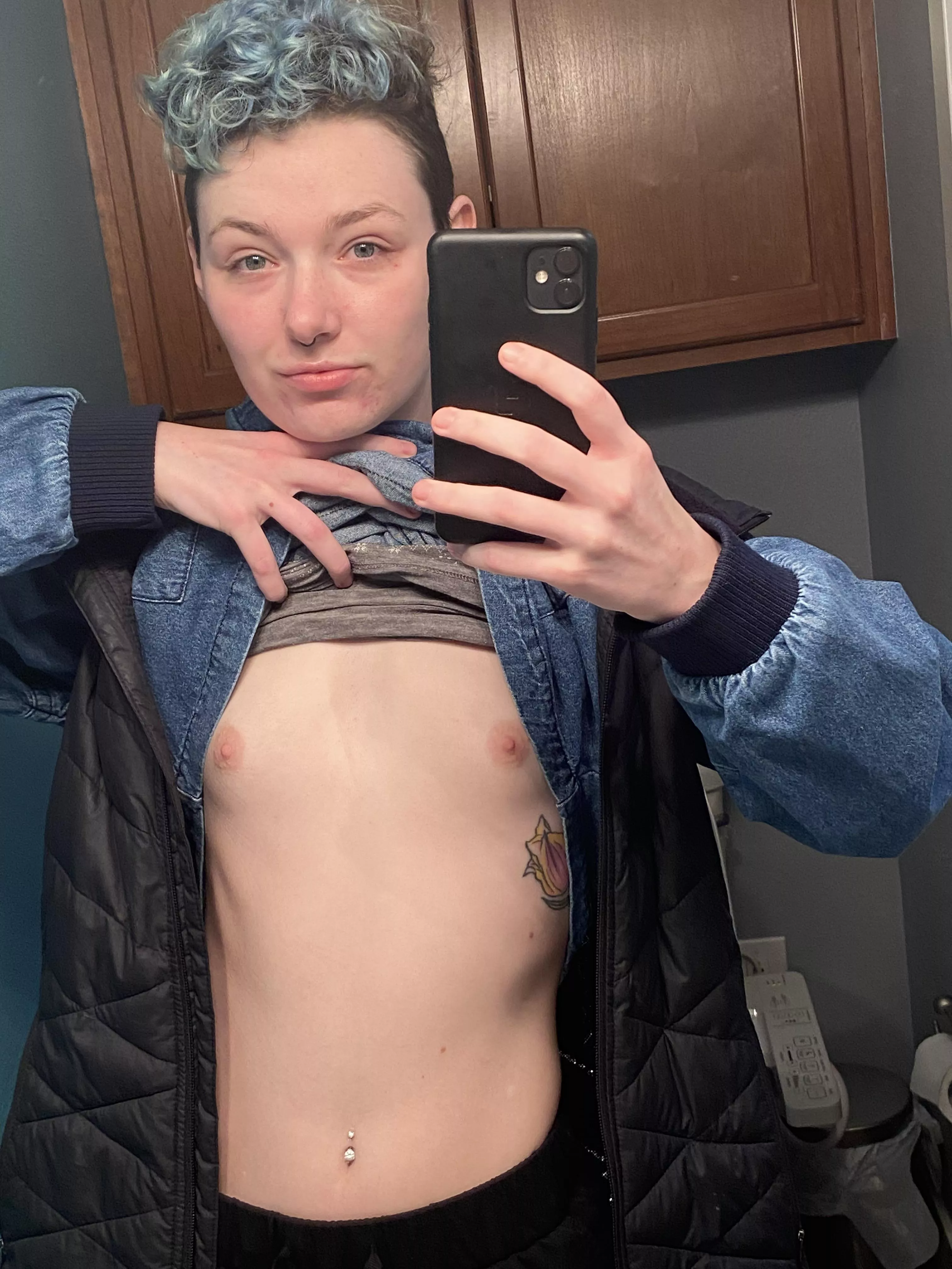 Quick pic before heading into work 😝🙈💖