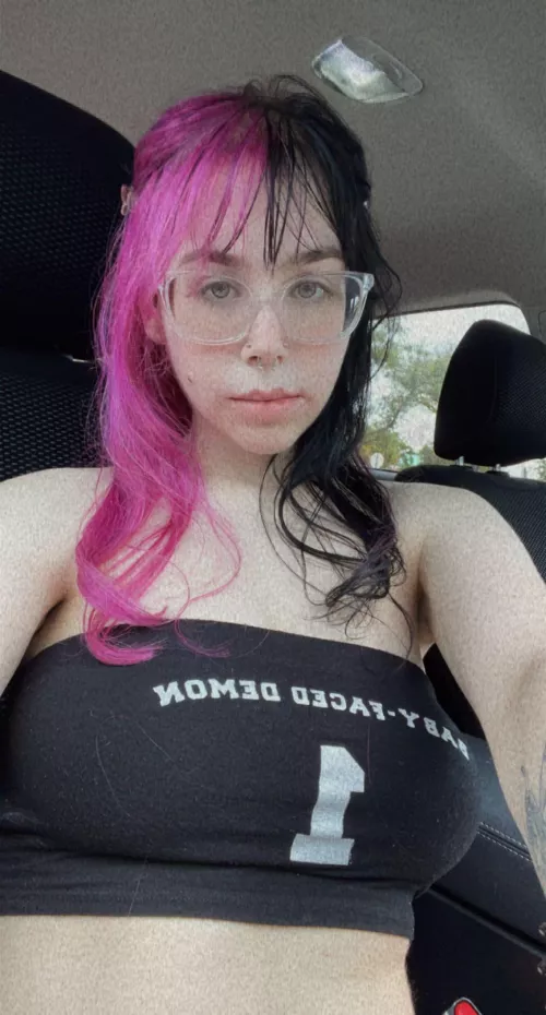 quick tube top car selfie