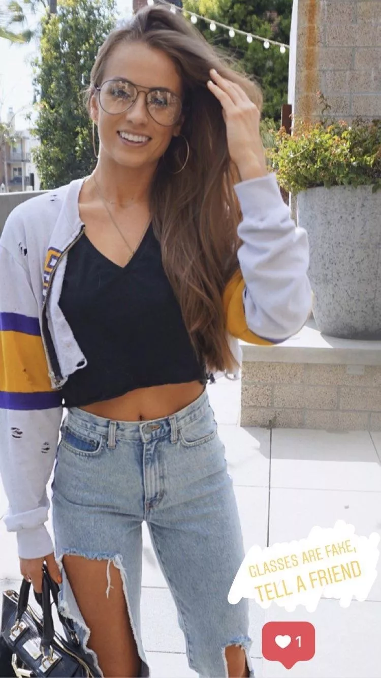 Rad with glasses😍