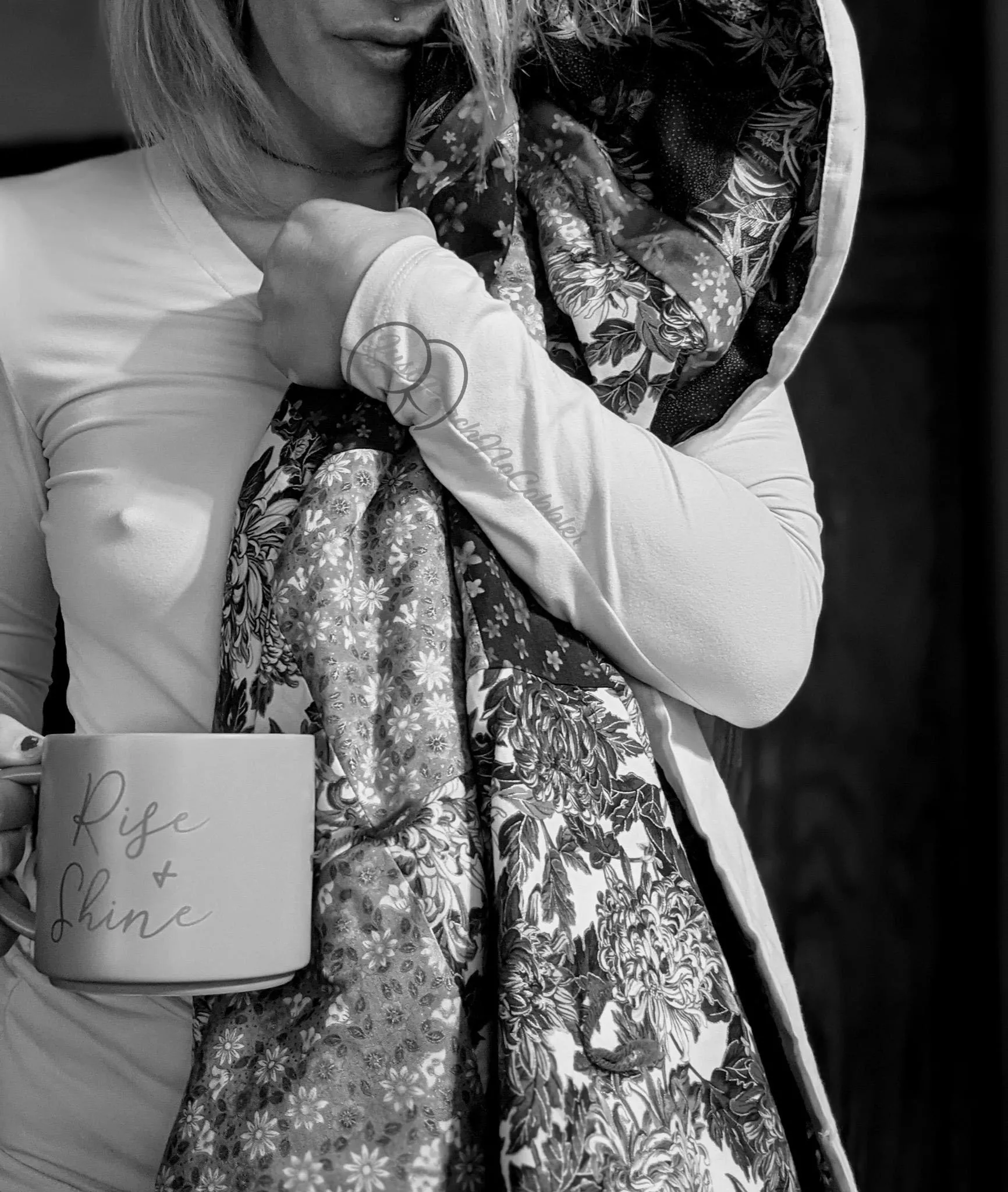 Rainy days call for coffee and cozy. Join me? Rainy days call for coffee and cozy. Join me?