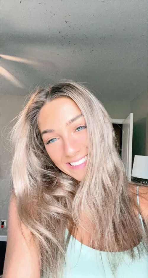 Rate my eyes and hair ☺️