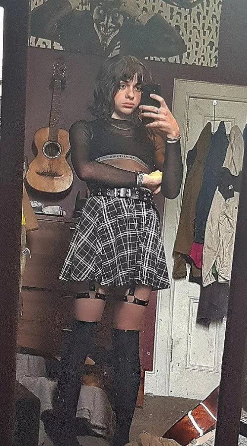 Rate my look?🤷‍♀️