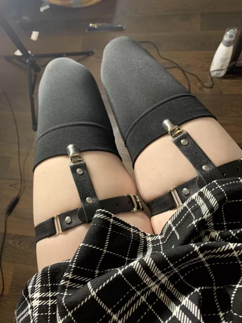 Rate my thighs? 👉🏻👈🏻