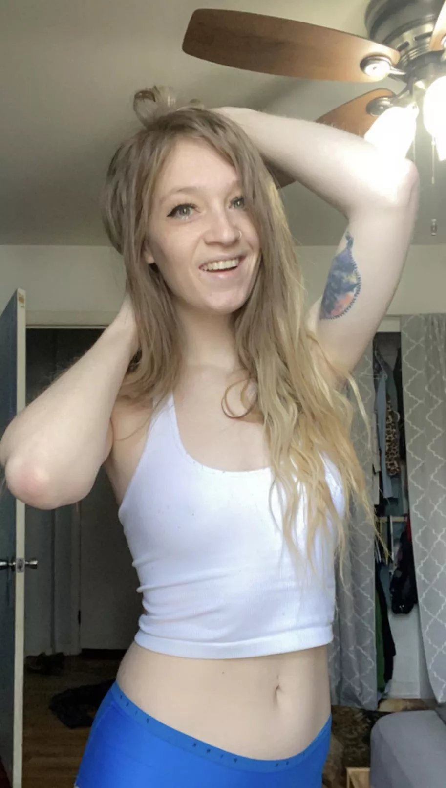 Rate my tummy from 1-10 😊