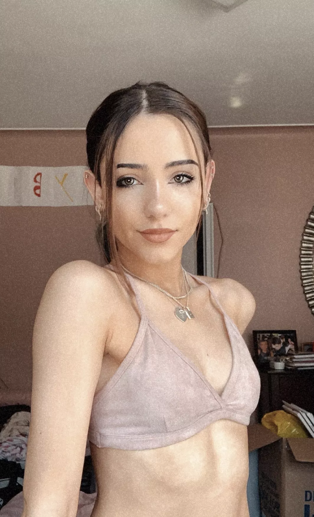 React if we can fuck