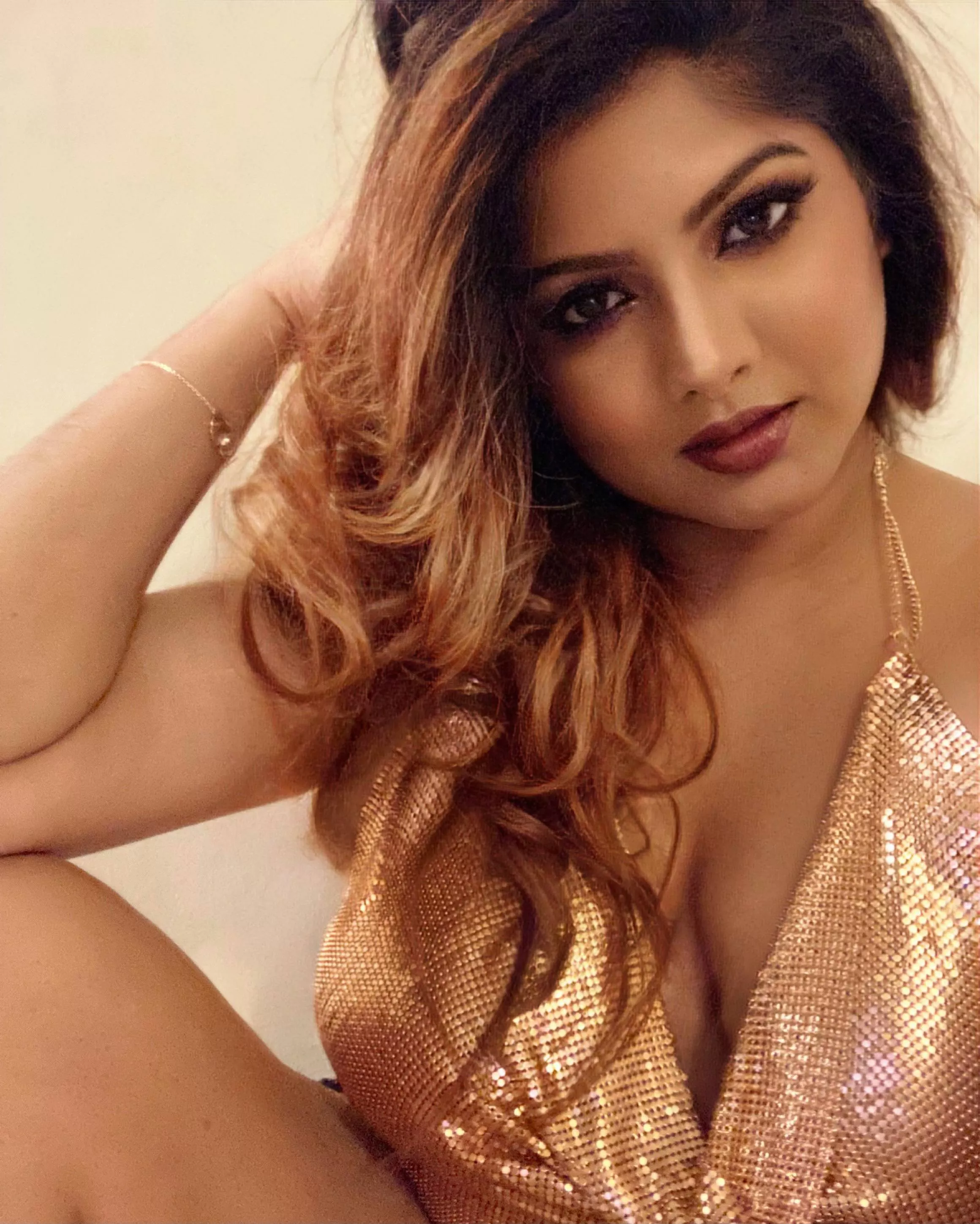 Ready for the weekend? Let’s make it a bit more special 😈 link in comments xx