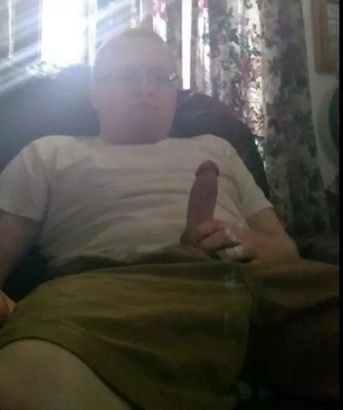 Ready for work. Would you come visit and say hi?