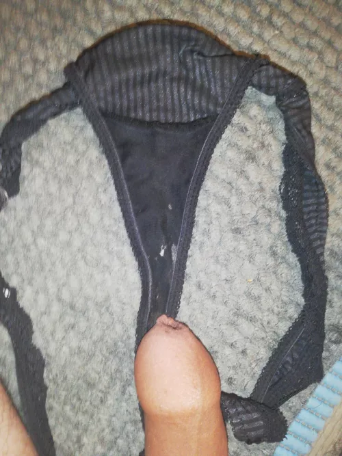 Ready to drop a load on my moms used panties