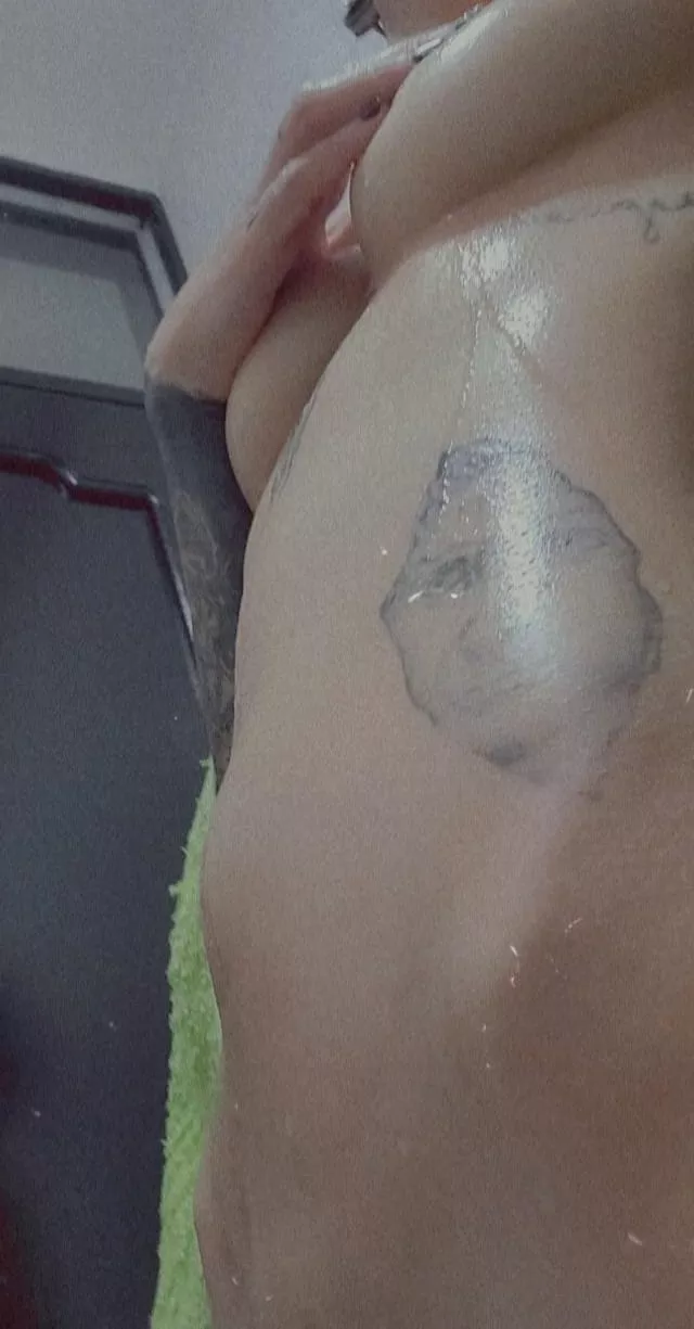 Ready to have a funny end of year with a hot girl? [Selling] - Cock rates and more, I have discounts In GFE this weekend, come here and find a nice and hot girl ready to you daddy / kik: Kattvon