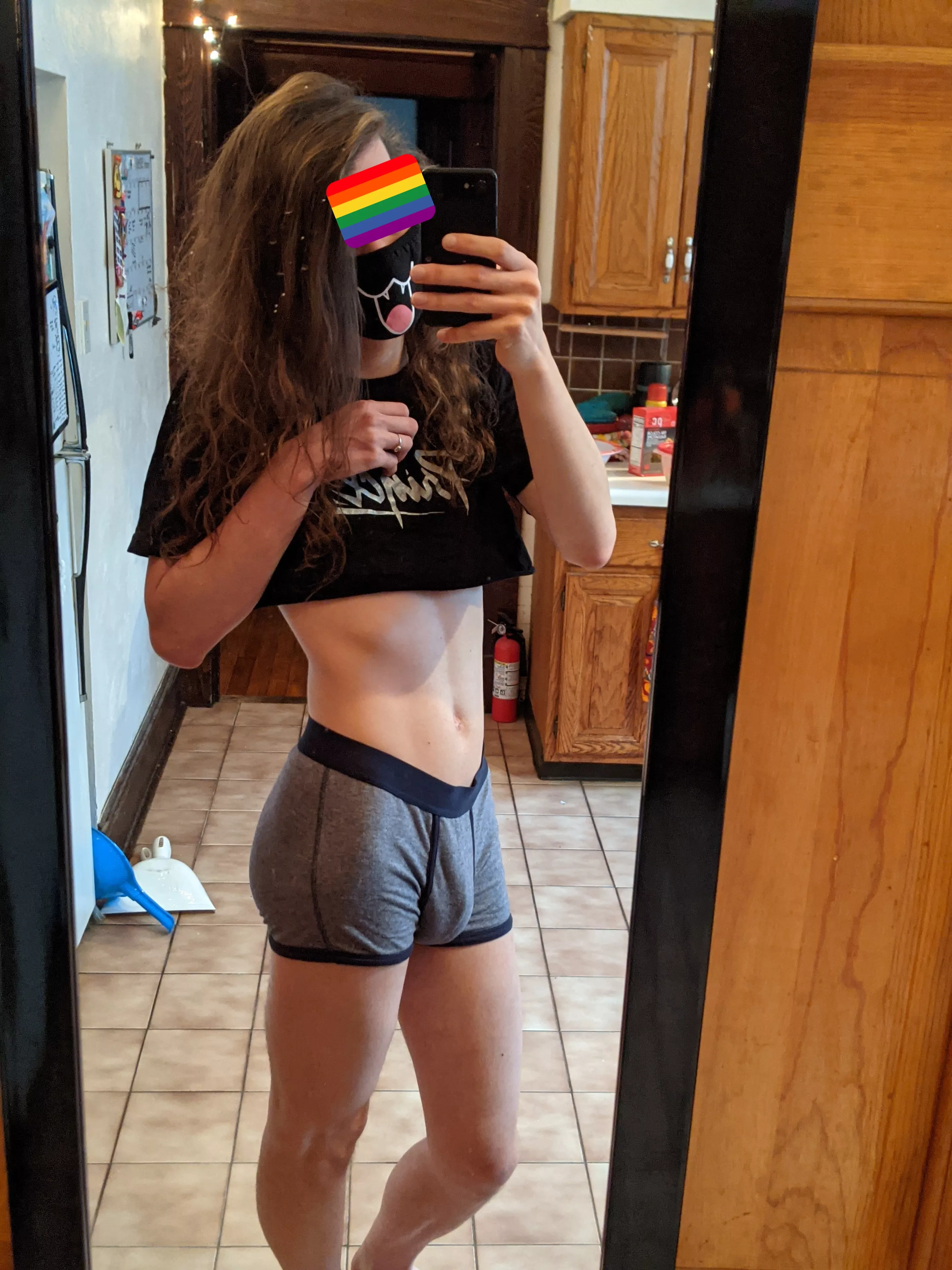 Real struggle trying to wear briefs with fat nuts 😔