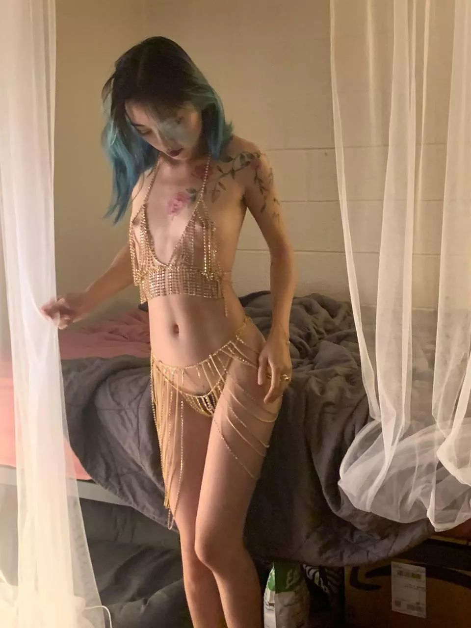 Really like my body in this chain lingerie Really like my body in this chain lingerie
