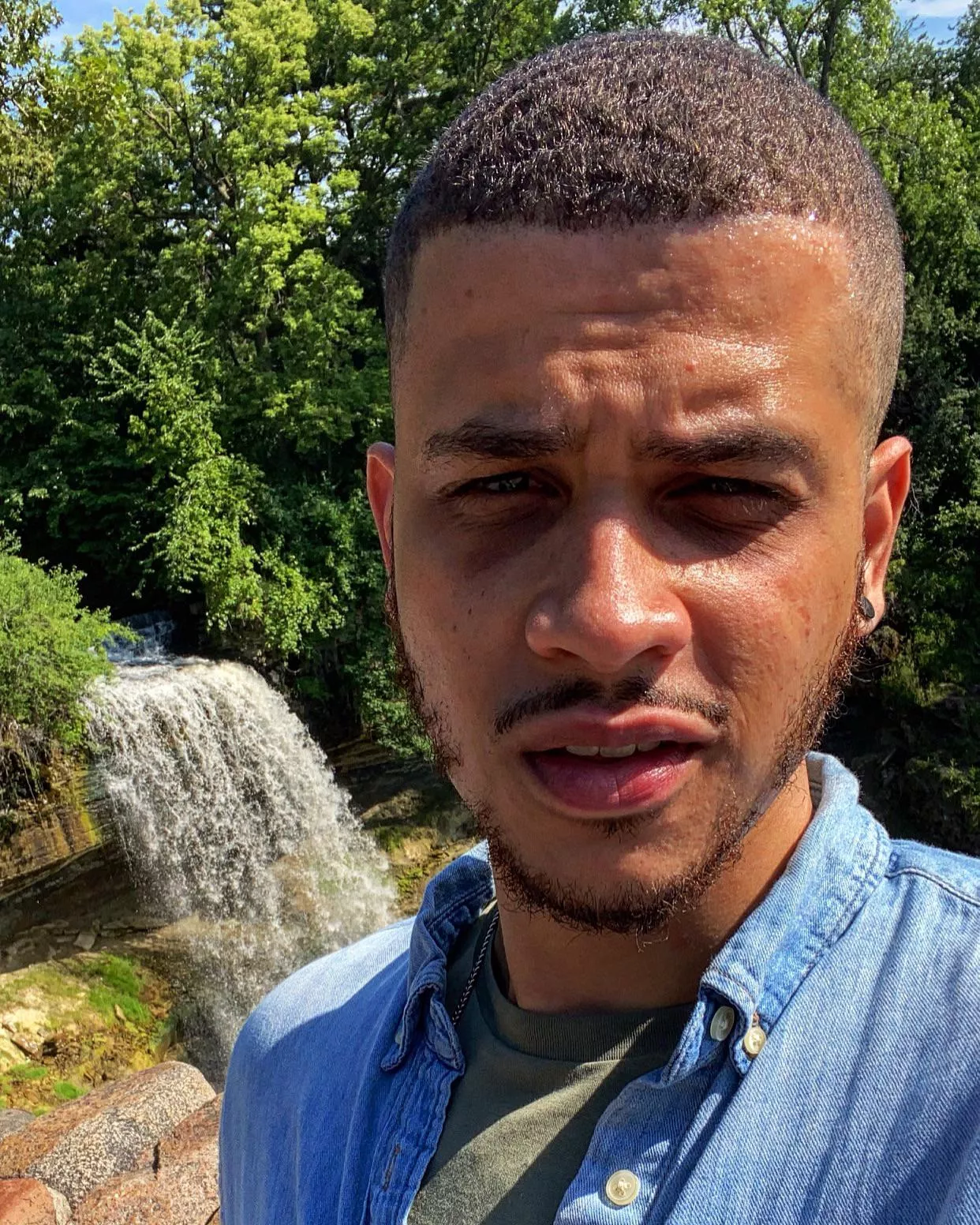 Recently got in gtfo anyone down to play?! Also play league and any oculus game!