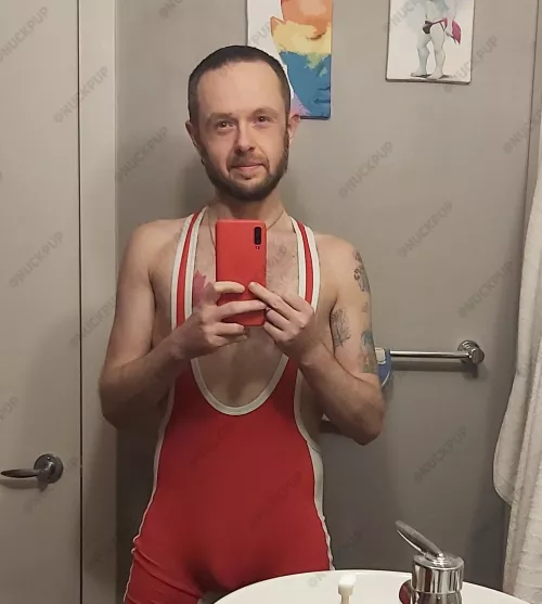 Red and white 🇨🇦