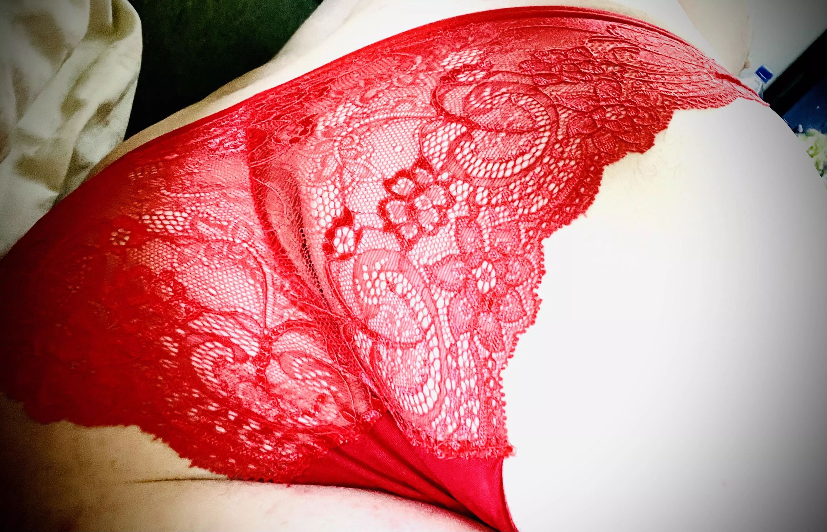 Red lace by request 😘 Red lace by request 😘