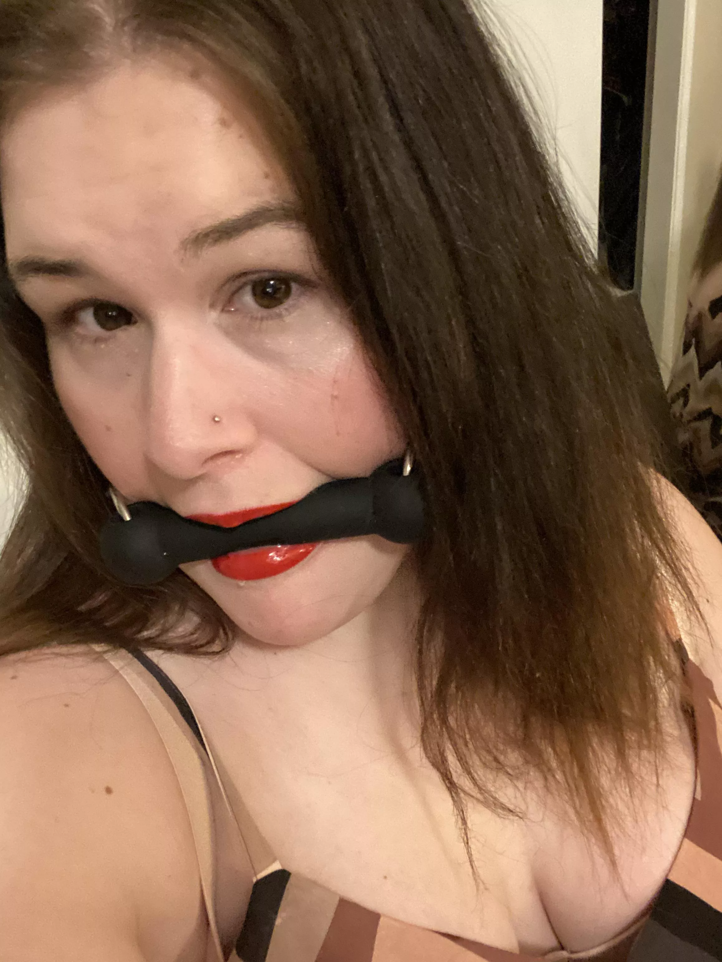 Red lips & black gag make a great combination!