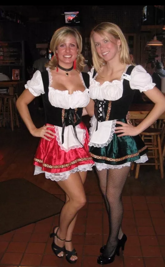 Red or green Dirndl