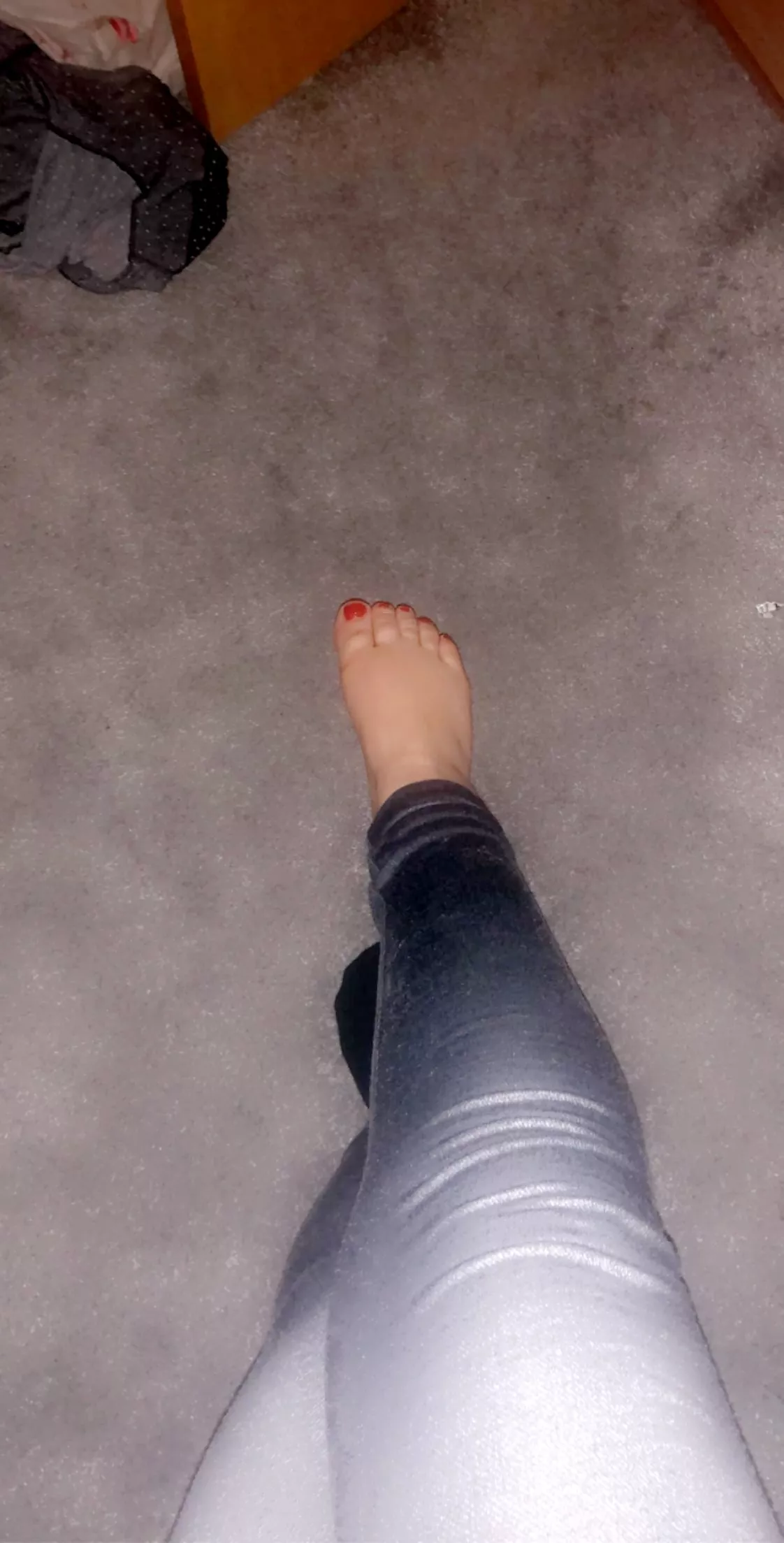 Red toes