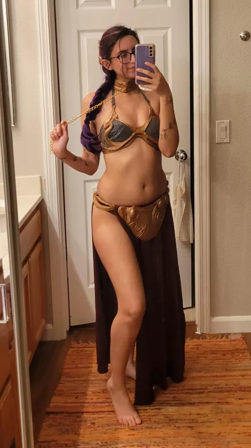 Remember there is no underwear in space ! Slave Leia [oc]