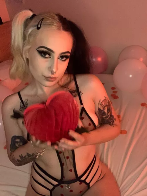 Ren Kollie (@renkollie) [instagram]