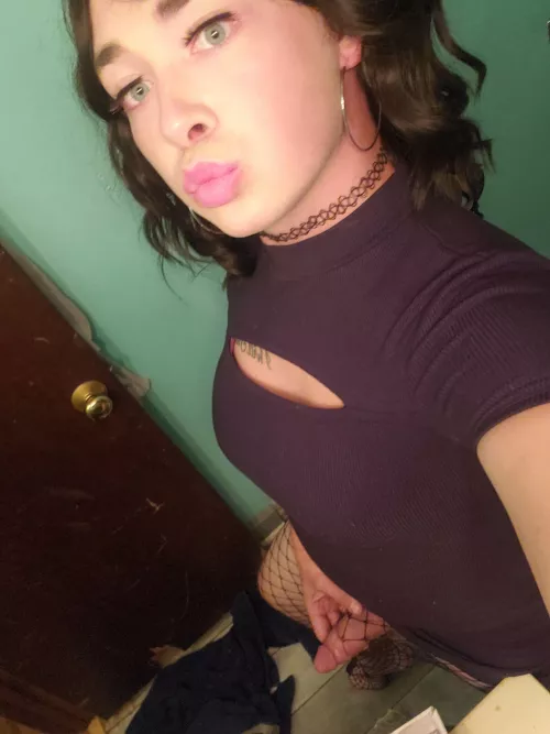 Renting myself out for valentines day reserve your spot now 😂