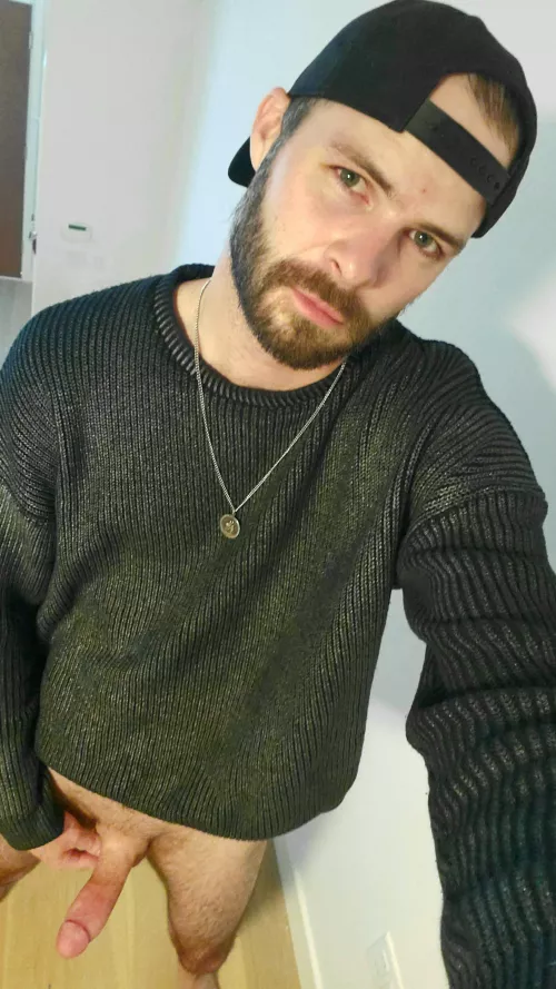 RIP r/beardsandboners, I guess that means I'll be around here more often ๐