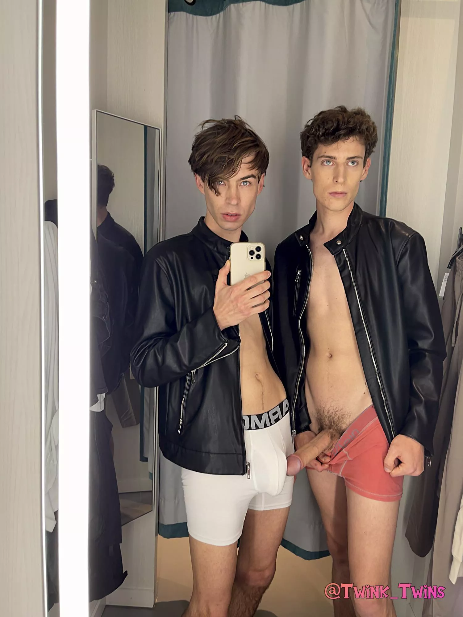 Rocked and ready for tonight 💦