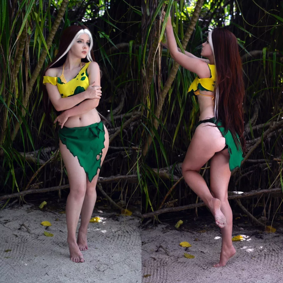Rogue, beach, hotness - which side you like more? Rogue, beach, hotness - which side you like more?