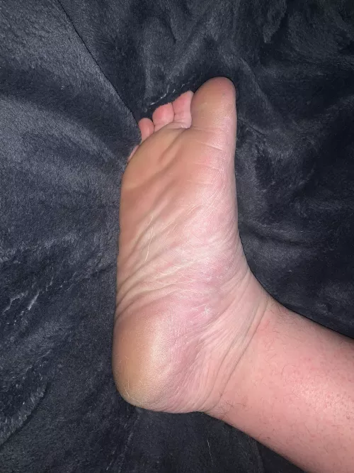 rough wide soles 🐾